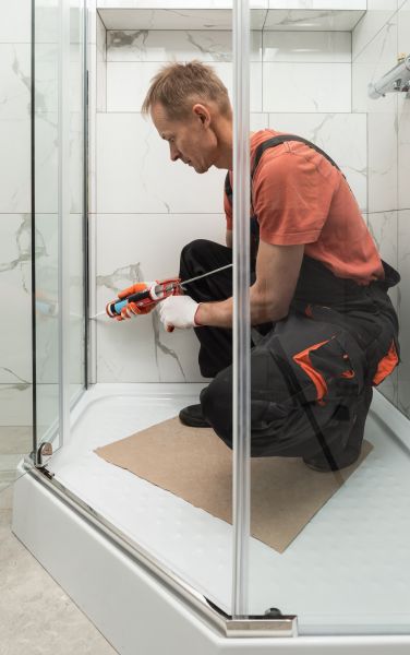 Shower Caulking Repair in Metairie