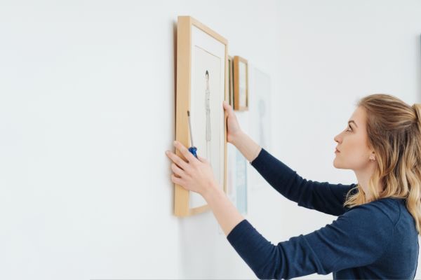 Picture Hanging Service in Metairie